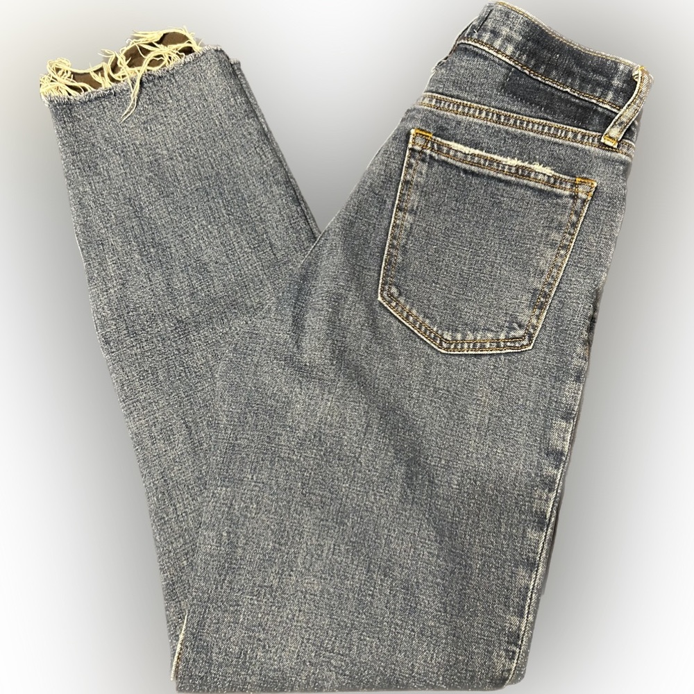 Abercrombie & Fitch Jeans. Size 25/0 The Mom High Rise